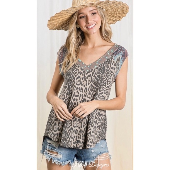 ❤️LAST 1! Leopard V Neck Paisley Contrast Knit Top - Picture 5 of 7